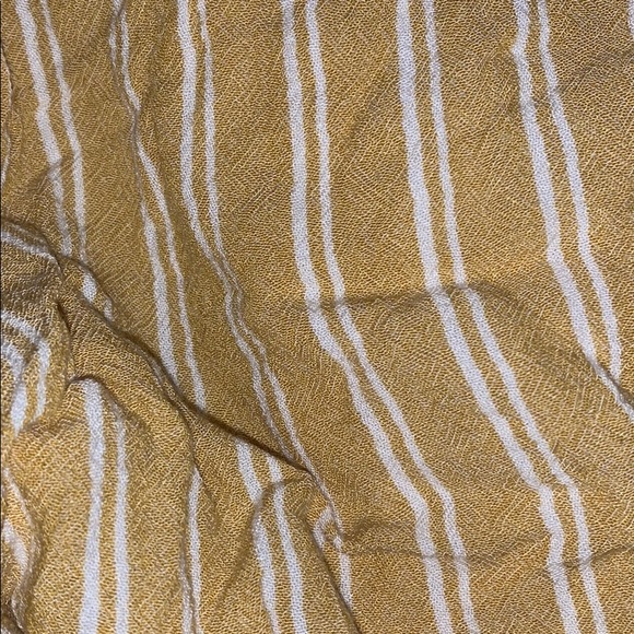 Shorts - Picture 3 of 3